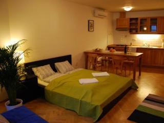 Kozna Apartment *
